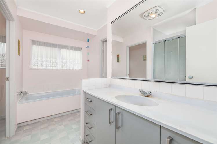 1/25 Tirohunga Drive Henderson_10