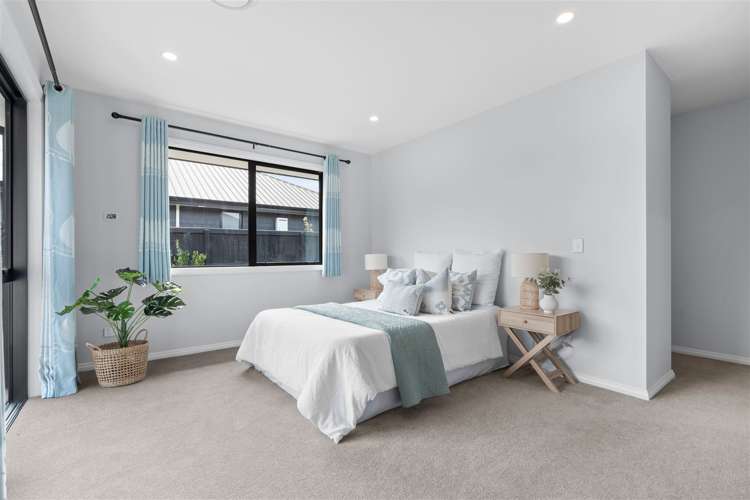 33 Bronco Drive Aidanfield_12