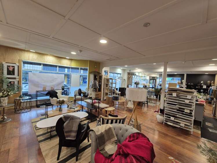 206 Main Highway Otaki_1