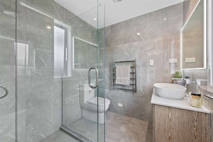 24 Glendene Avenue Glendene_18