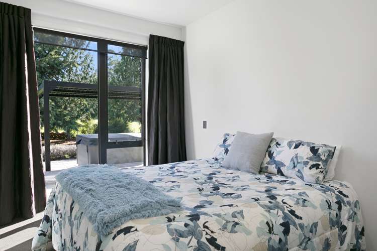 180 Mapara Road Acacia Bay_12