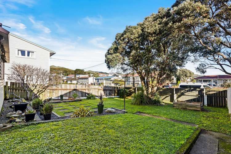 64 Astrolabe Street Cannons Creek_17