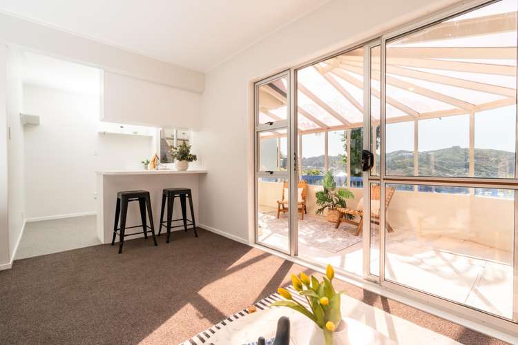 11 Selkirk Way Karori_13