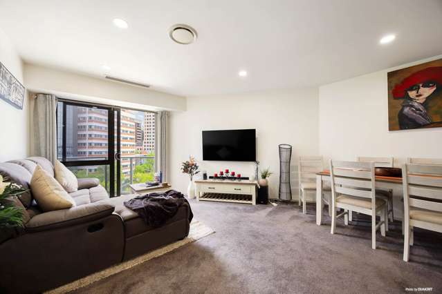 Superior CBD Living with Carpark & Locker