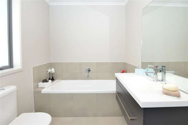 41 Crabb Fields Lane Riverhead_21