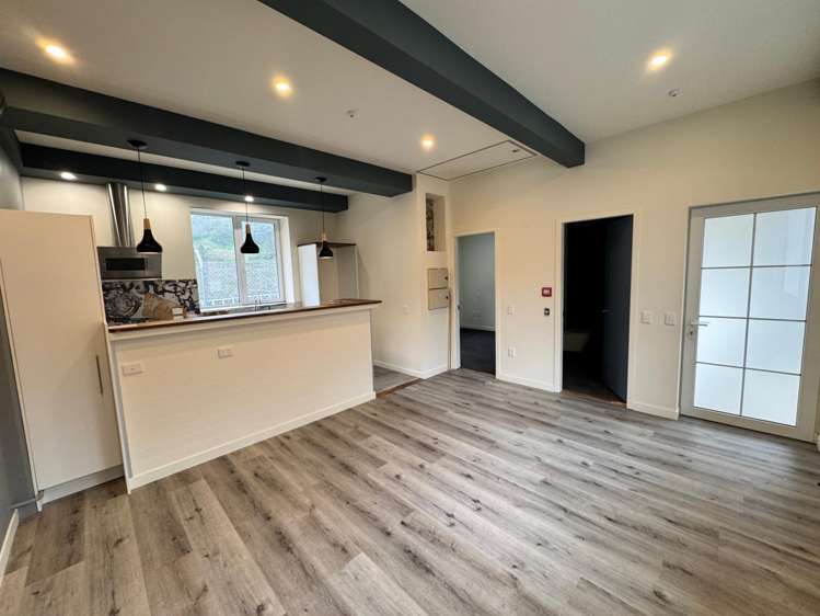 1B/33 Kaiwharawhara Road Kaiwharawhara_6
