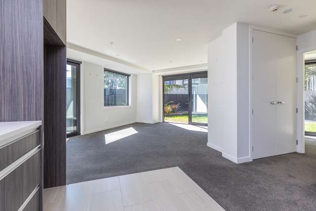 102/7 Scotia Place Auckland Central_1