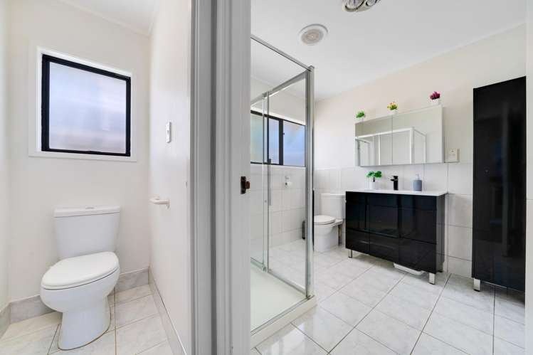 36 Eugenia Rise Totara Heights_7