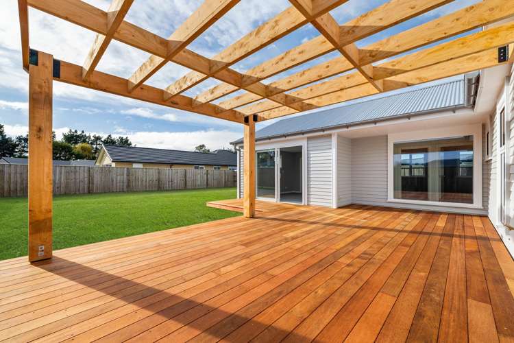 27 Plover Avenue Amberley_20