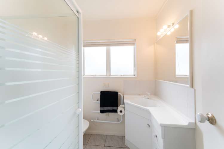 2/24 Philson Terrace Browns Bay_18