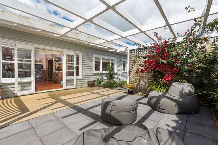 2/11 Salisbury Road Birkdale_15