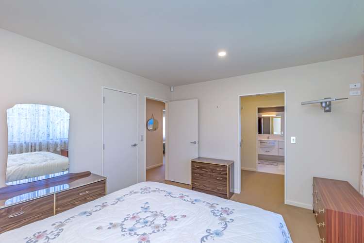 8 Campbell Grove Levin_9