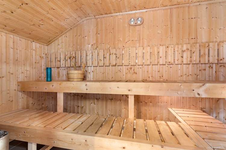 52 Coachman Drive Flat Bush_15