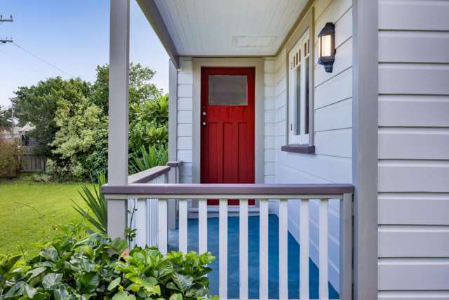 63 King Street Opunake_3