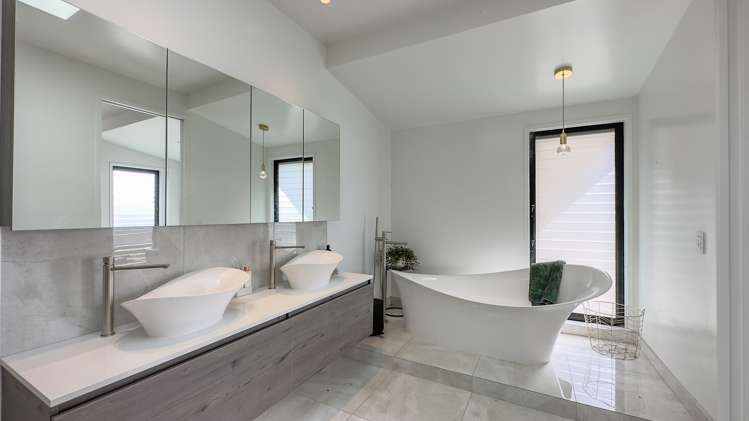 387 Wentworth Valley Road Whangamata_34