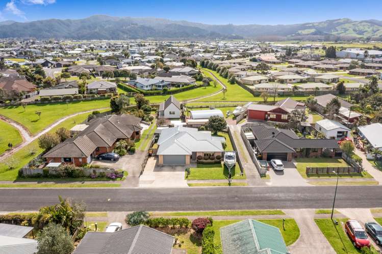 47 Cholmondeley Crescent Whitianga_5