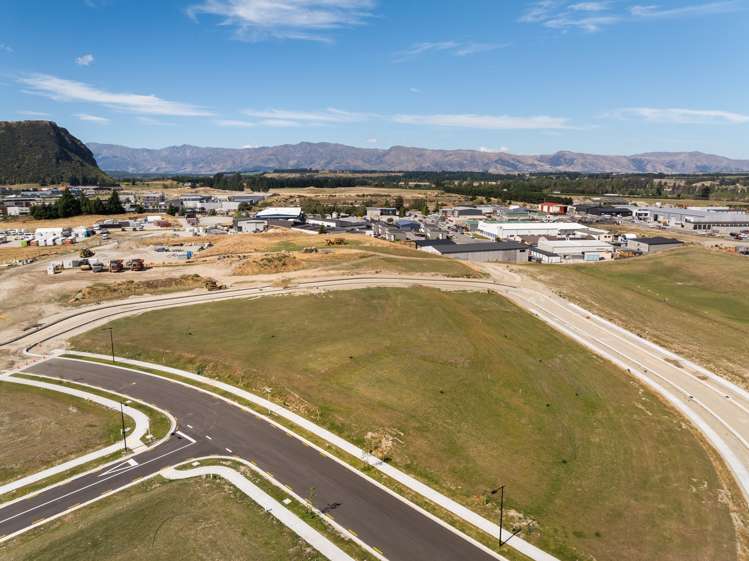 42 Doug Ledgerwood Drive Wanaka_12