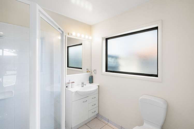 3 Joe Burns Place Wigram_18