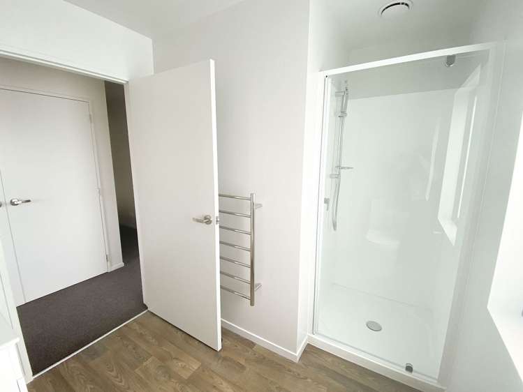 30 Matawhanga Drive Wattle Downs_10