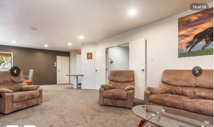 2/247a Hillsborough Road Hillsborough_5