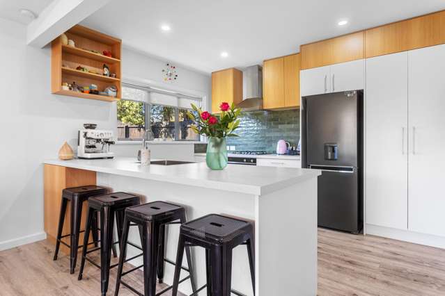 73 Dunns Avenue The Pines Beach_1