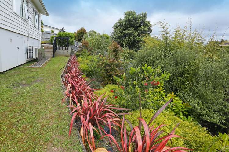 17 Aditi Close Massey_15