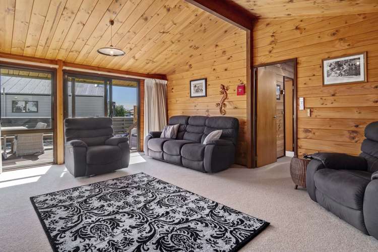 52 Strathmore Street Matua_14