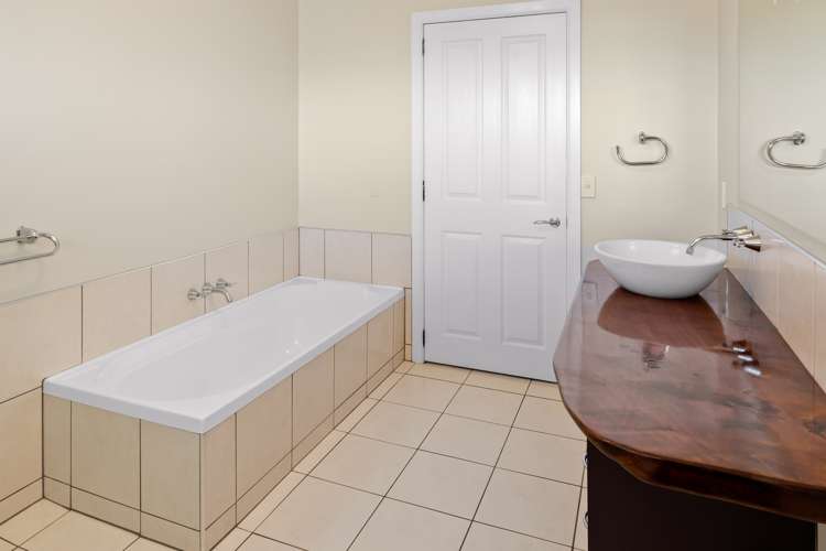 30 Paramu Place Richmond_13