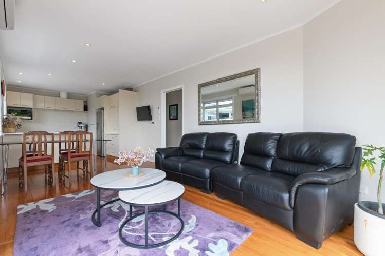 36 Levers Road Matua_5
