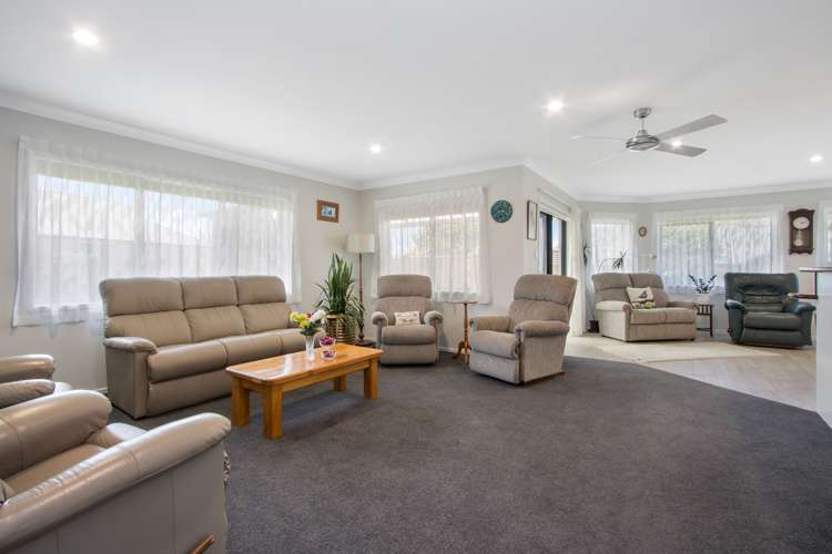 2 Bransley Grove Katikati_13