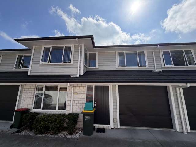 Modern 3-Bed, 2-Bath Luxury Living in Desirable Location