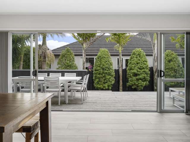 60 Intrepid Crescent Beachlands_4