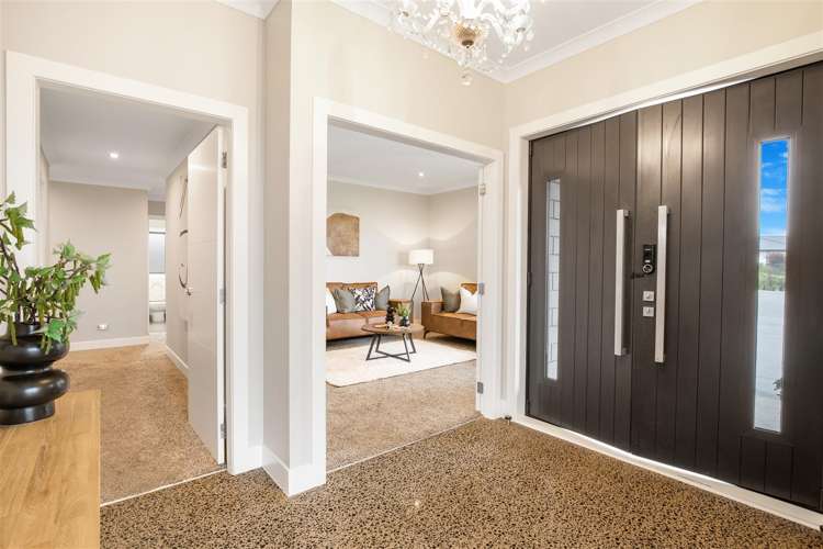 37 Sylvester Crescent Flagstaff_2