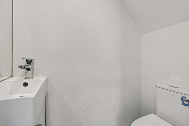 46 Parahau Road Papakura_14