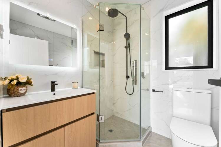 16 Saint Catherine Crescent West Harbour_18