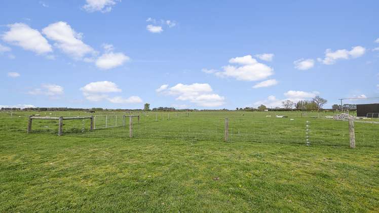 1045 The Lake Road Leeston_20