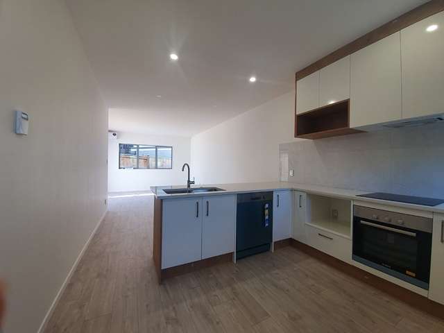 B/24 Castledine Crescent 10026_1