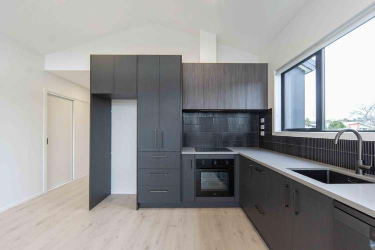 3/4 Bremworth Avenue Dinsdale_1