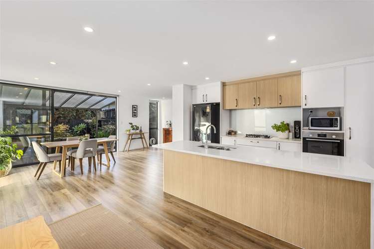 42 Seafarer Crescent Stanmore Bay_8