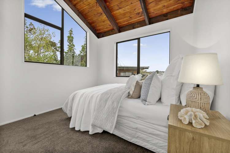 64A Mirrabooka Avenue Botany Downs_11