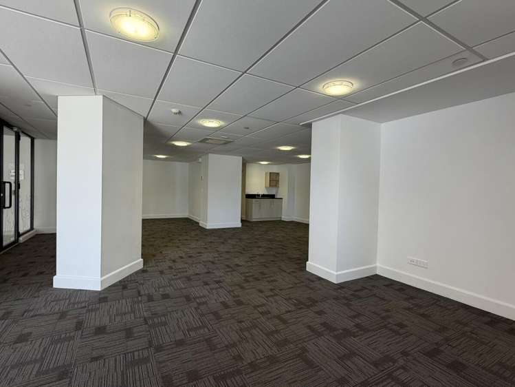 G4, 11 Maunganui Road Mount Maunganui_5