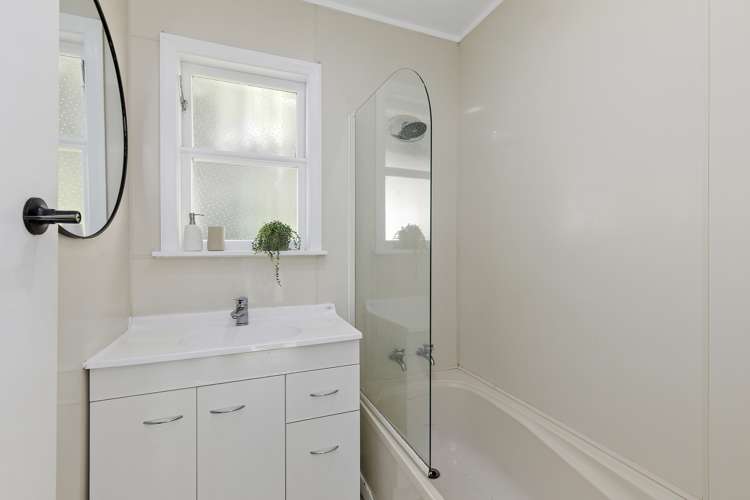 33 Mckillop Street Wainuiomata_11