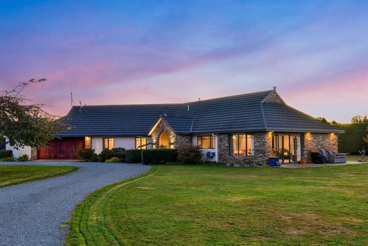 27 Pohutukawa Drive_0