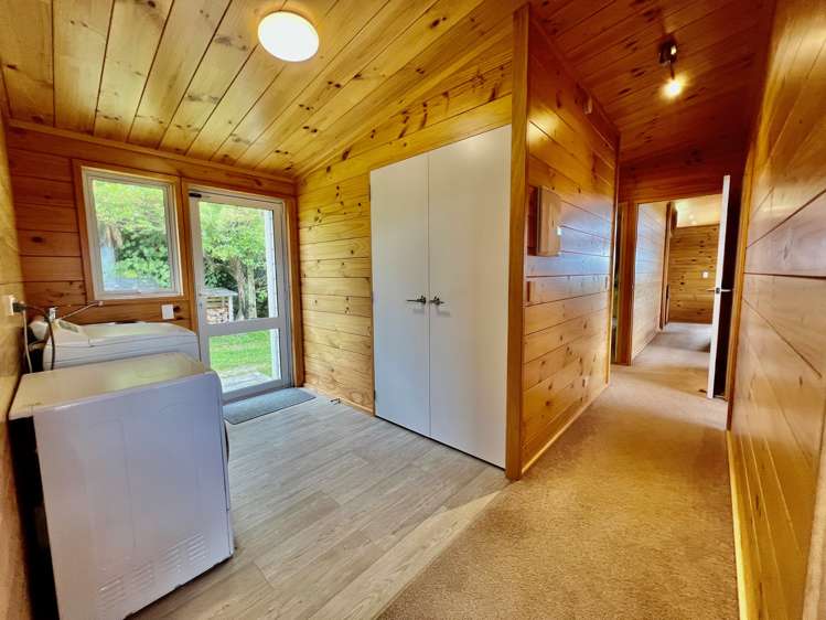 724a Ruapuke Road Raglan_25