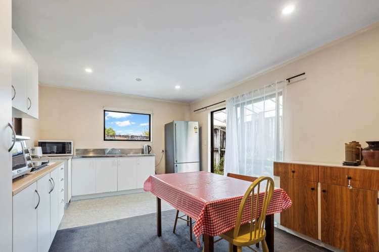 3 Birdwood Road Swanson_9