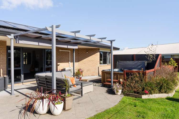 7 Margaret Place Lytton West_14