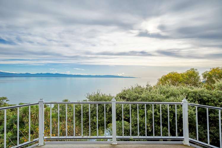 11 Grenville Terrace Moana_17