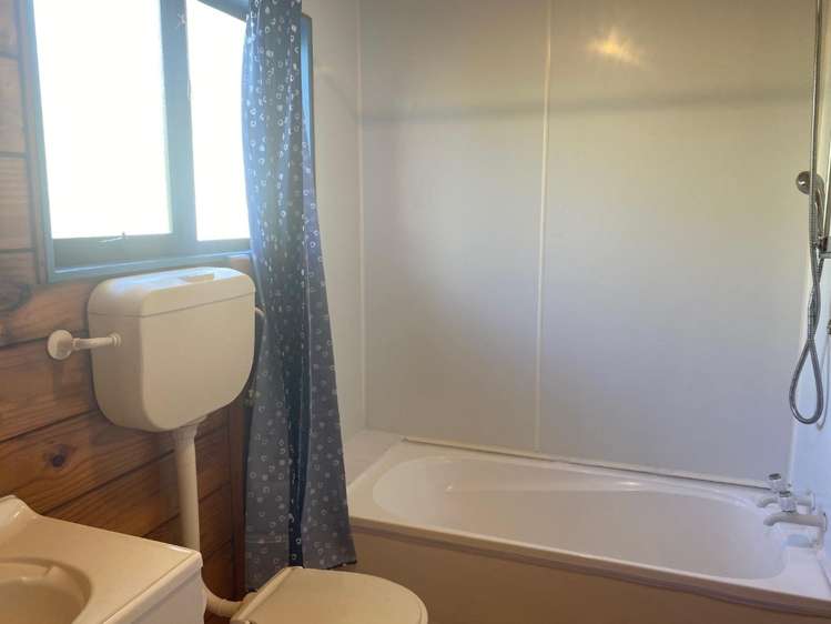 27 Wiremu Street Redwood_3