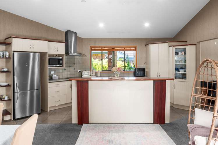 24 Nielsen Gardens_1