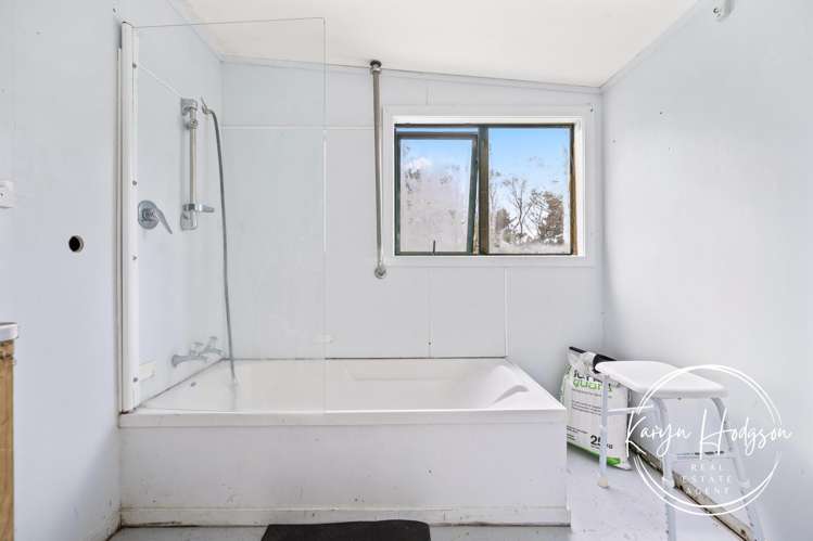 14 Woodland Road Maungaturoto_16